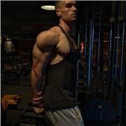 Éducateur sportif dans le monde de la musculation et du renforcement musculaire, cardio…